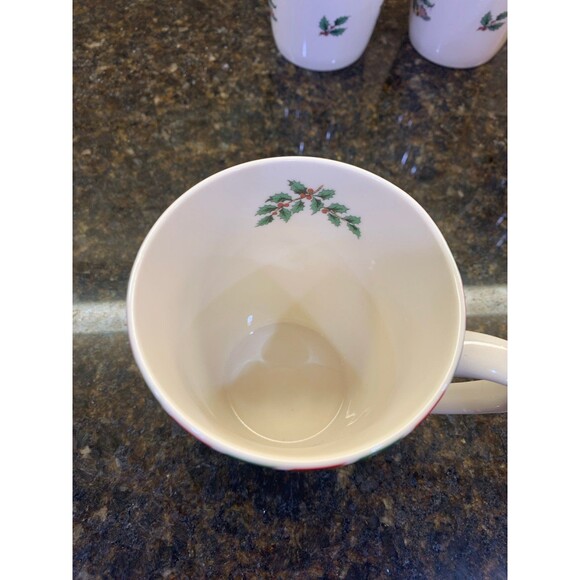 Spode Christmas Tree Peppermint 14 Oz Set of 4 Mugs NEW - Picture 3 of 6